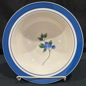 LL Bean Blueberry Vegetable Serving Bowl 9.25” Round